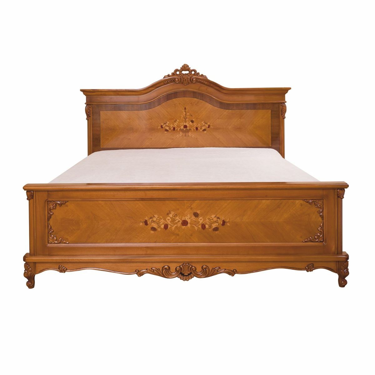 Sleep Like in a Palace: The Complete Baroque Bedroom by Casa Padrino